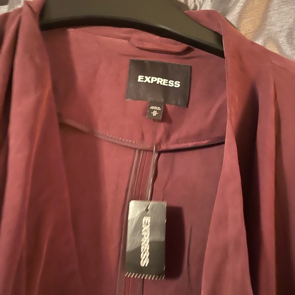 Super cute express coat! - Picture 3 of 3